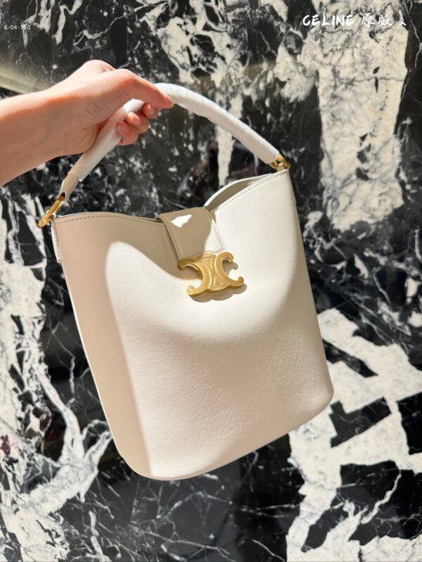 Jam5504 CELINE 65$ - Image 6