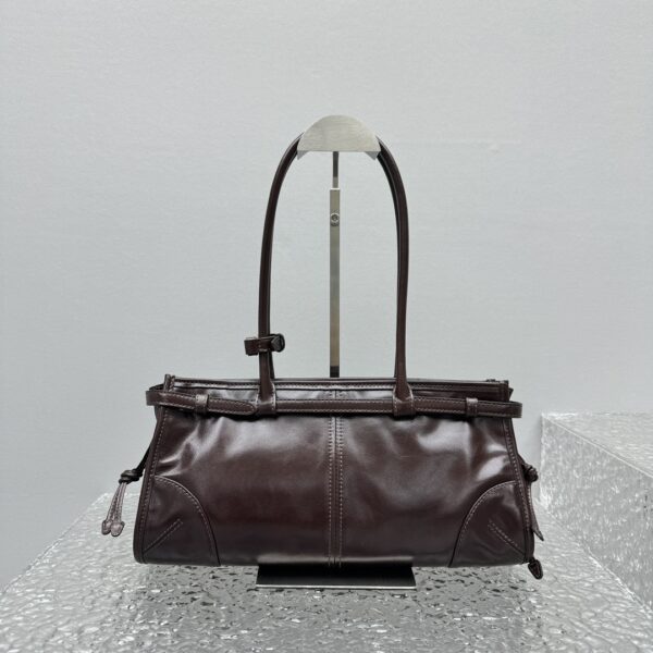 Jam6202 PRADA 89$ - Image 5