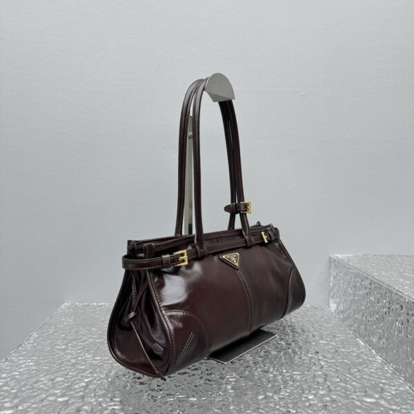 Jam6202 PRADA 89$ - Image 6