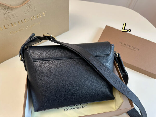 Jam2428 Burberry 5A+ 56.8$ GBB - Image 5
