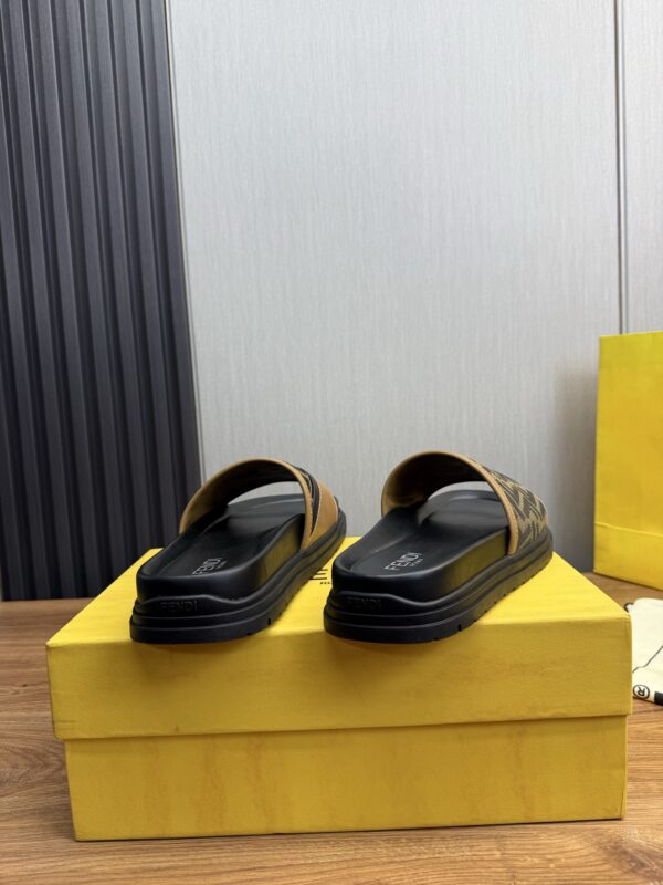 Jam5349  FENDI 59.99$ - Image 6