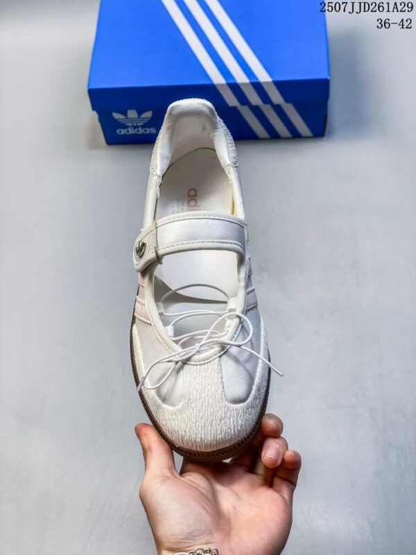Jam5472 ADIDAS 53.8$ - Image 6