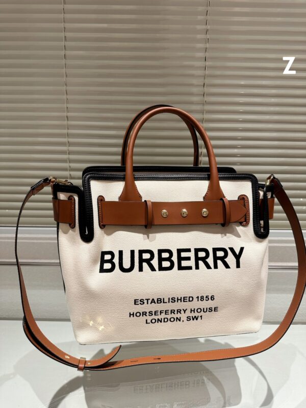 Jam4977 BURBERRY 435 59$ - Image 6