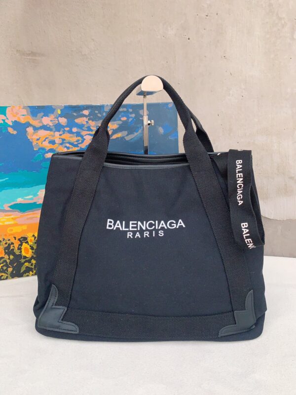 Jam4103 Balenciaga 68$ - Image 6