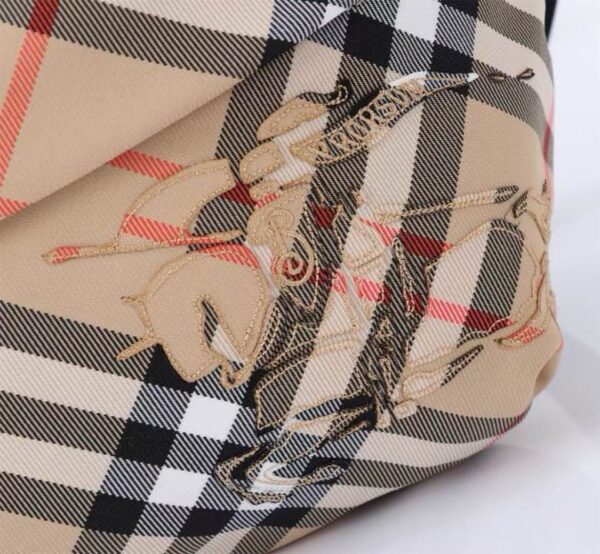 Jam5262 BURBERRY 85$ - Image 6