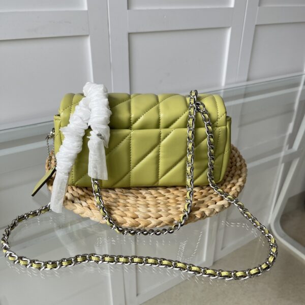 Jam5361 Coach 75$ - Image 6