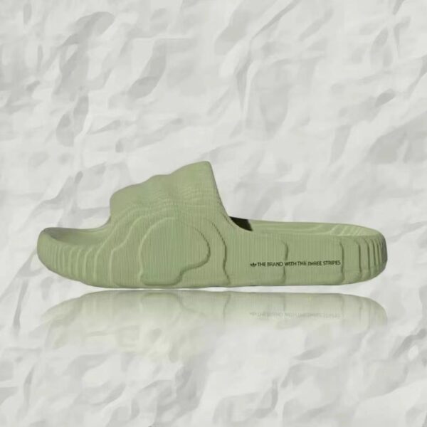Jam4773 Adidas 29.9$ 215 YZTX - Image 6