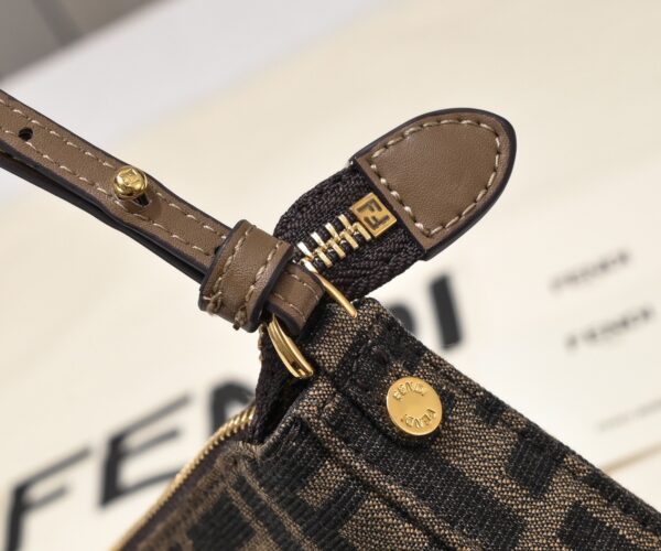 Jam5469  BOX FENDI  56.99$ - Image 6
