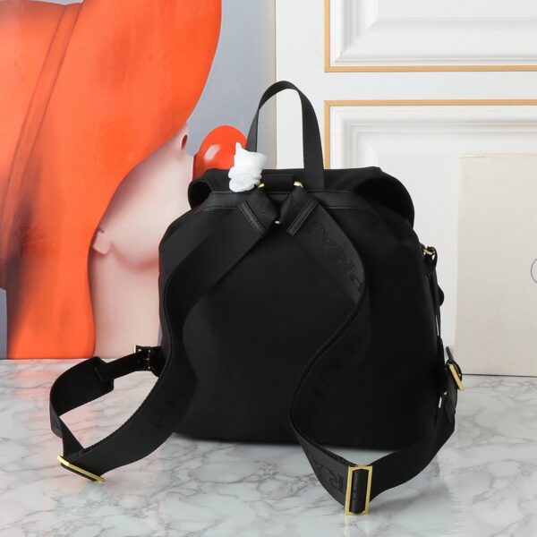 Jam5366  PRADA 69.99$ - Image 6