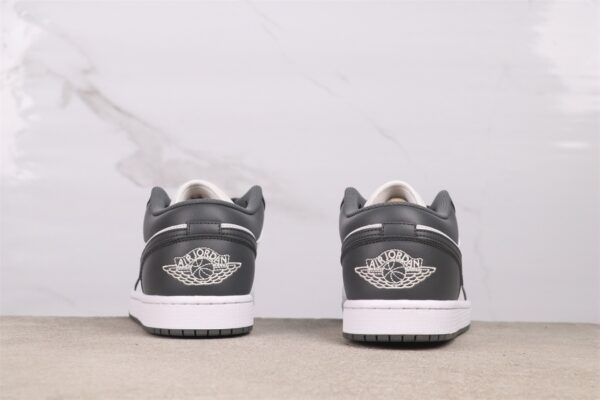 Jam4015 NIKE AIR  55$ - Image 6