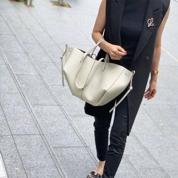 Z5791-68.99$ Size Small -42 * 25 * Large 52 * 32cm
