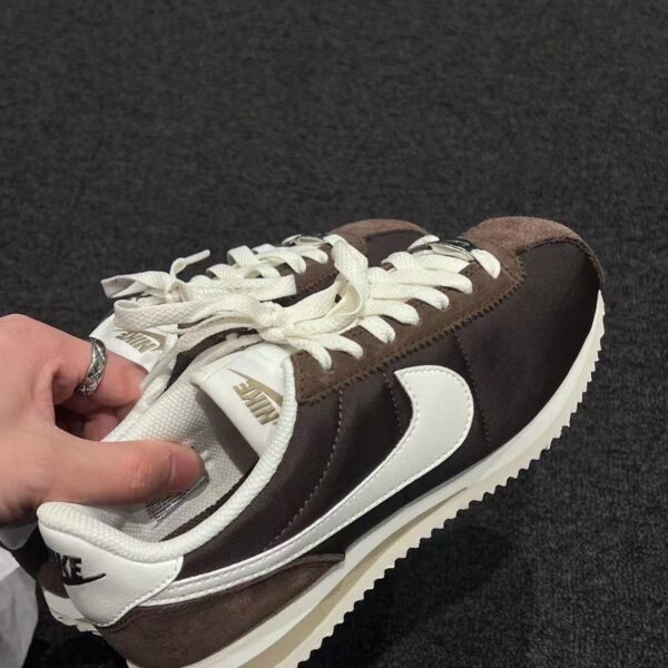 Z5821-59.99$ Nike sizes 36-44