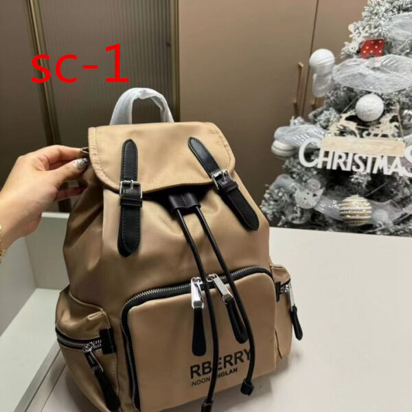 Z5779-79.99$ Burberry, size 33 * 22 * 14 - Image 3