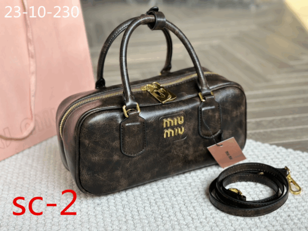Z5816-65.99$