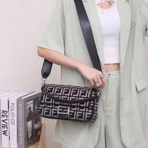 Z5778-58$ Fendi - Image 9