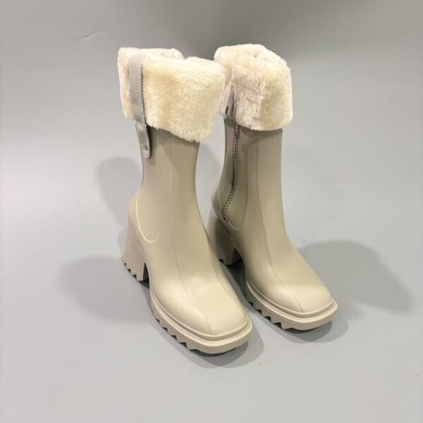 Z5773 Chloe 69.$ - Image 12