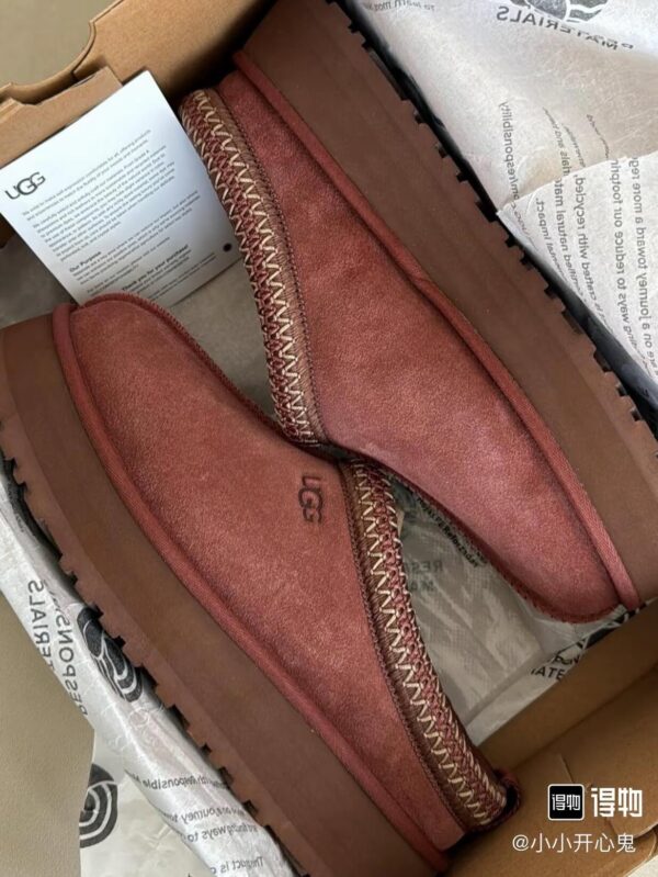 TL2633 UGG TAZZ 50.99$ WITH BOX - Image 6