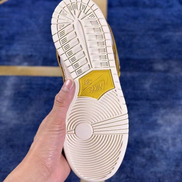 Z5733-58$ Nike size 36-45 - Image 8