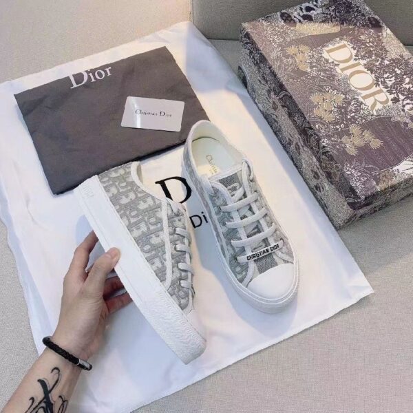 Z4766-59.99$-Dior size 35-42 With box - Image 4