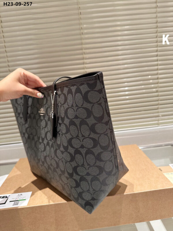 TL2629 COACH 55$ - Image 2