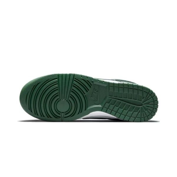 Z5717-49.99$ Nike size 36-46 - Image 9