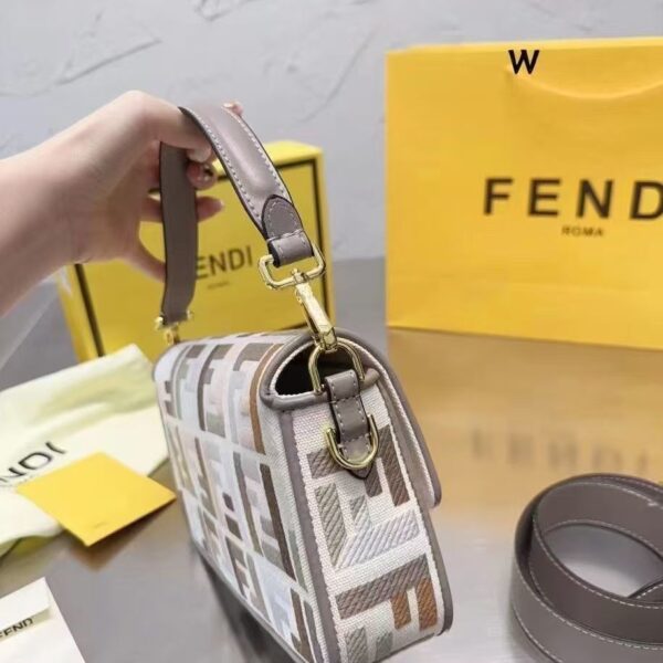 Z5716-69..99$ Fendi - Image 11