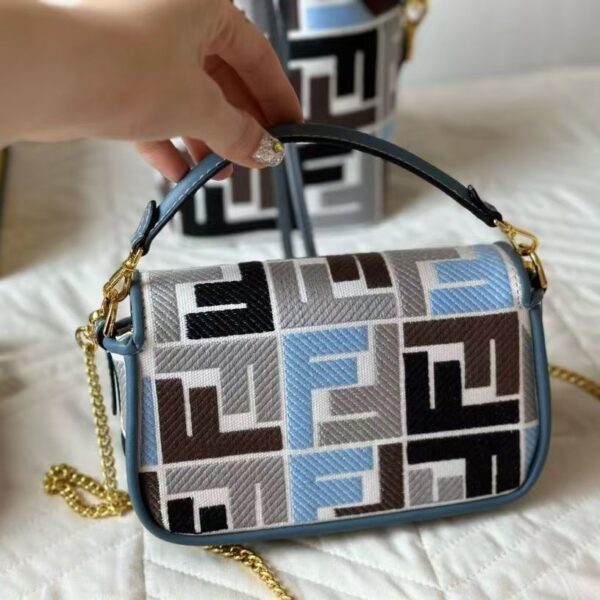 Z5716-69..99$ Fendi - Image 8