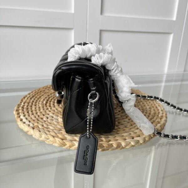 Jam6217 Coach 85$ - Image 6