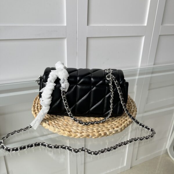 Jam6217 Coach 85$ - Image 7