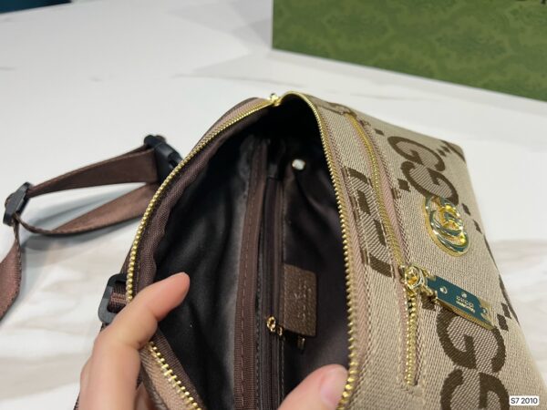 Jam4045    GUCCI    50$ - Image 7