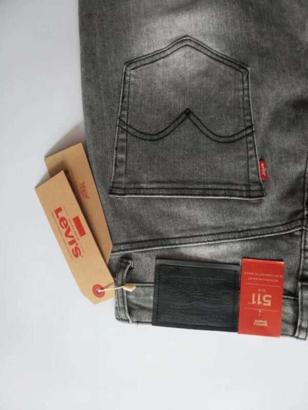 Jes4857 Levis 32$ - Image 7