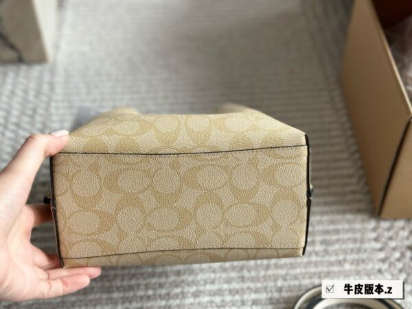 Jam5412  COACH 75$ - Image 7