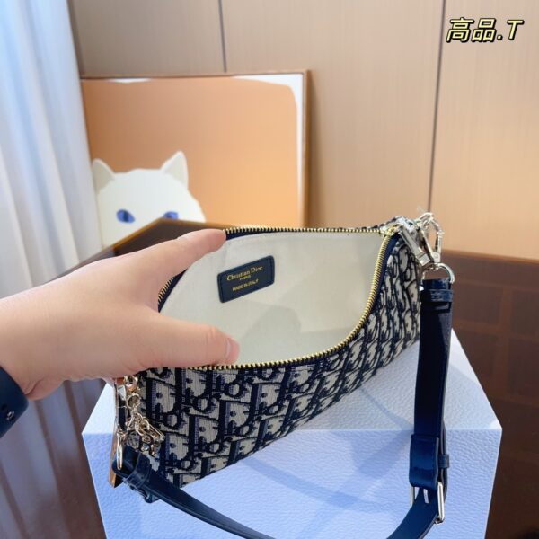 Z5119 Dior 55$ - Image 7