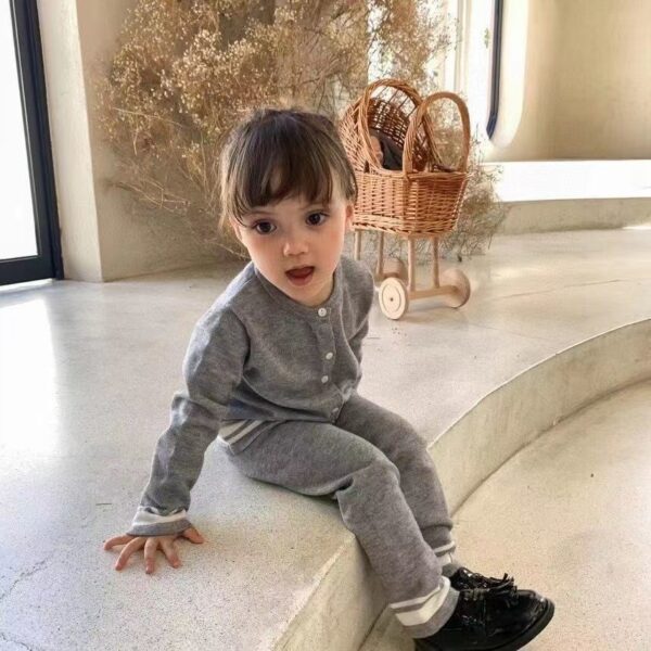 Z4847-49.99$ Dior Children's Set Size 80-120 - Image 3