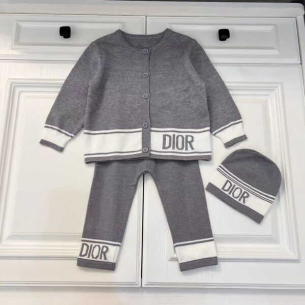 Z4847-49.99$ Dior Children's Set Size 80-120 - Image 8