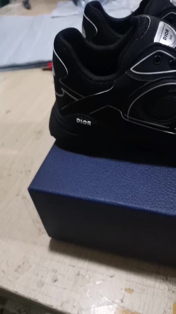Z4076-75$ Dior