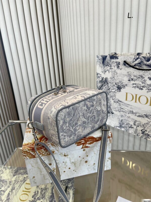 Z5173 Dior 55$ - Image 10