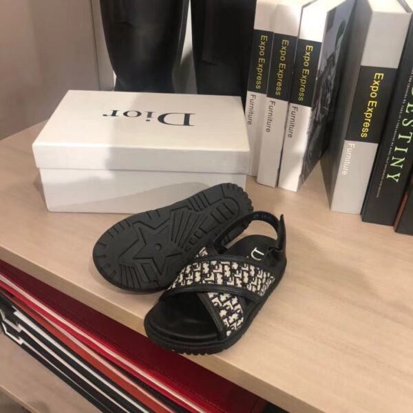 Z5399-49.99$ Dior Children's Sandals Size 26-36 - Image 7