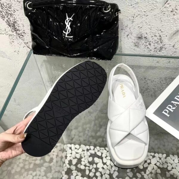 Jes3204 35$ PRADA - Image 8