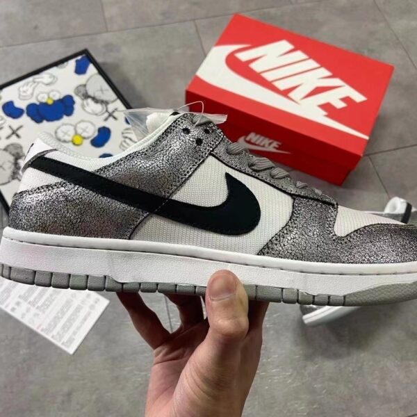 Jes3001 41.44$ NIKE!!! silver skin texture - Image 8