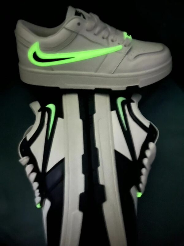 Jam4889 NIKE 4a+ 240 33$ PDDXZ - Image 8