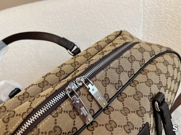Jam4035    GUCCI    70$ - Image 8
