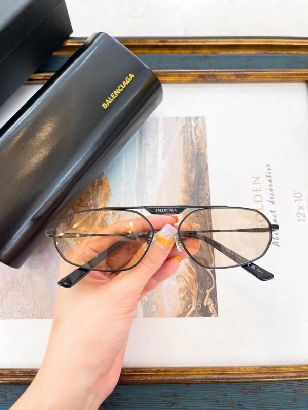 Jam5463 Balenciaga 55$ - Image 8
