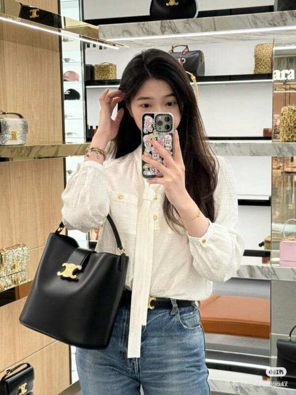 Jam5504 CELINE 65$ - Image 8
