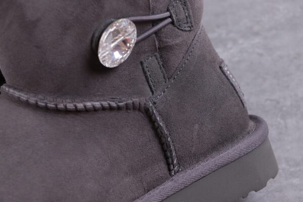 Jes788 UGG WOOL 4A+ 275 38$ UGG - Image 8