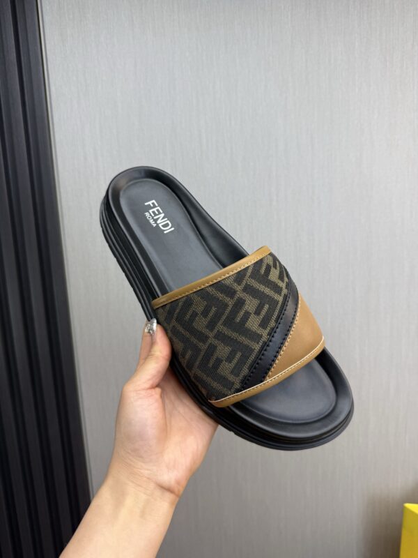 Jam5349  FENDI 59.99$ - Image 8