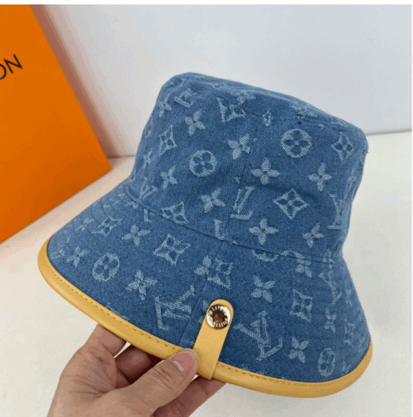 Z5628 LV 32$ - Image 2