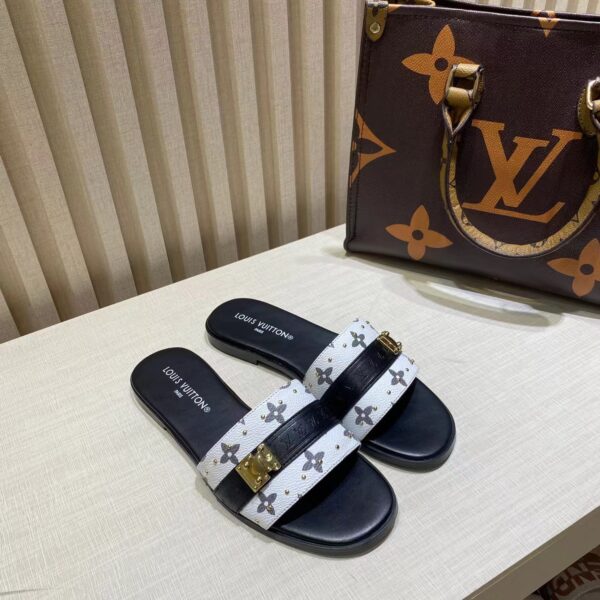 Z5618-49.99$ LV size 35-40