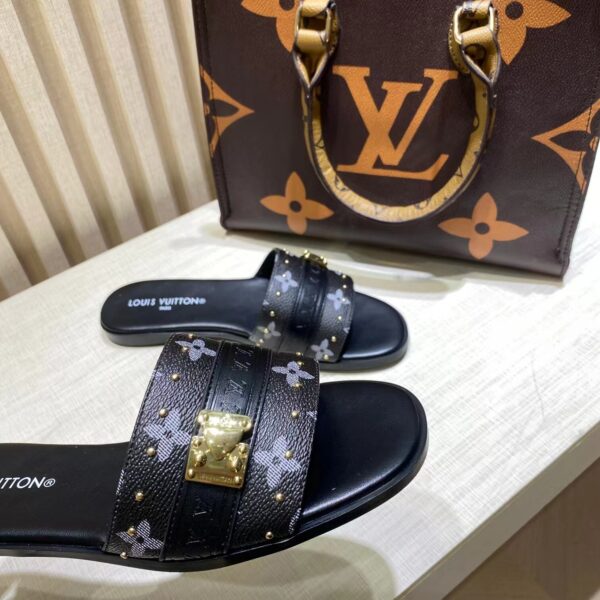 Z5618-49.99$ LV size 35-40 - Image 10