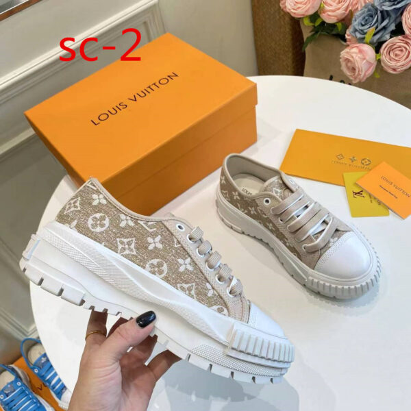 Z5617-55.99$ LV size 35-40 - Image 5